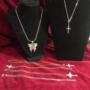 Lot of 6 approximately 18” Necklaces